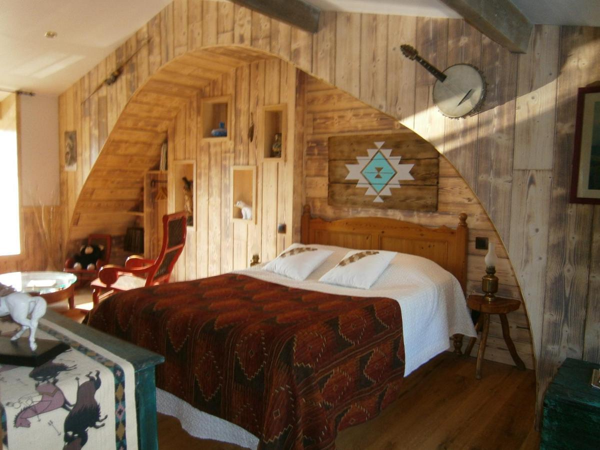 chambre d'hôte atypique West little ranch chambre amérindienne Guiscriff Extérieur photo